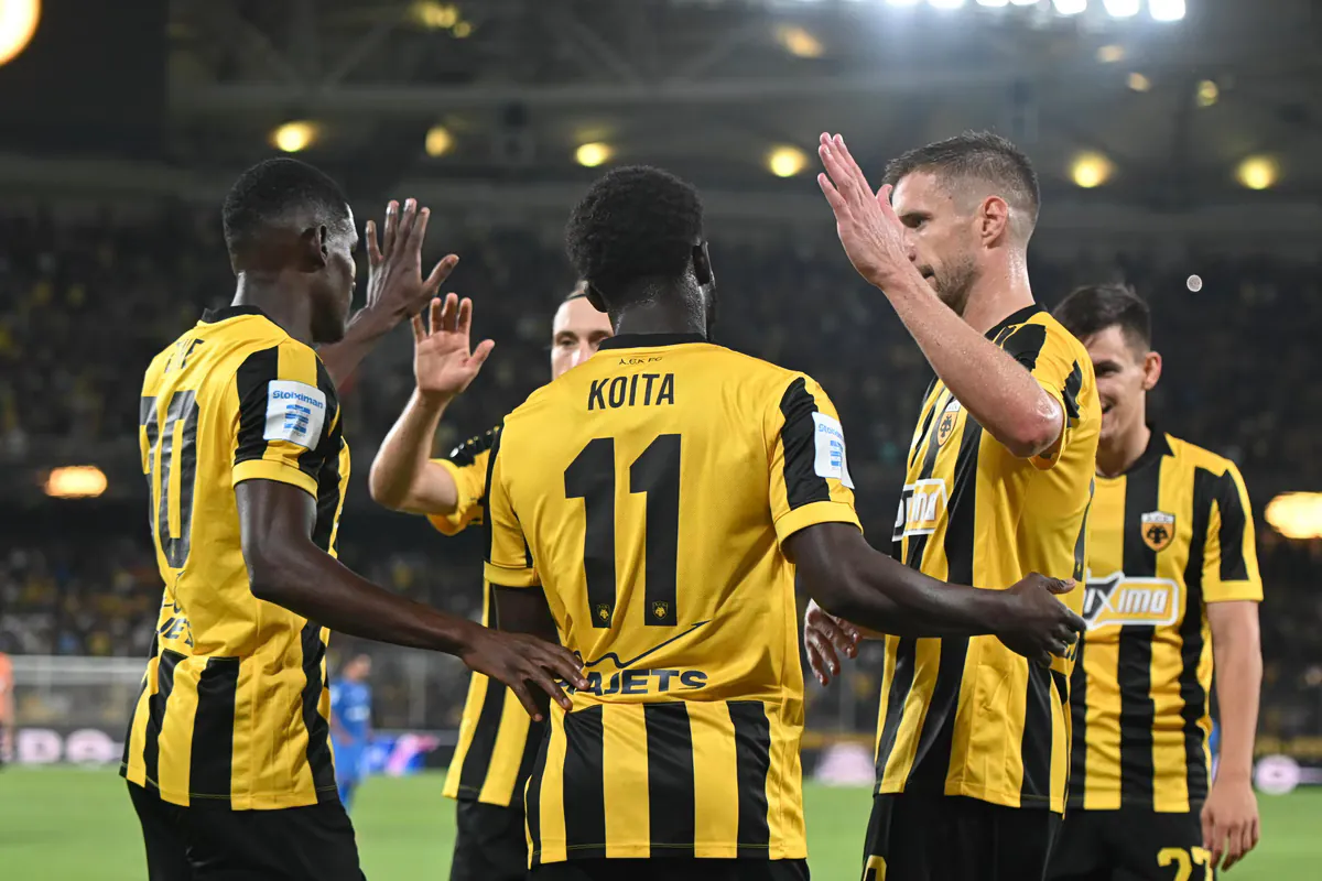 AEK besiegt Aris 5:0 – Signal für Champions League