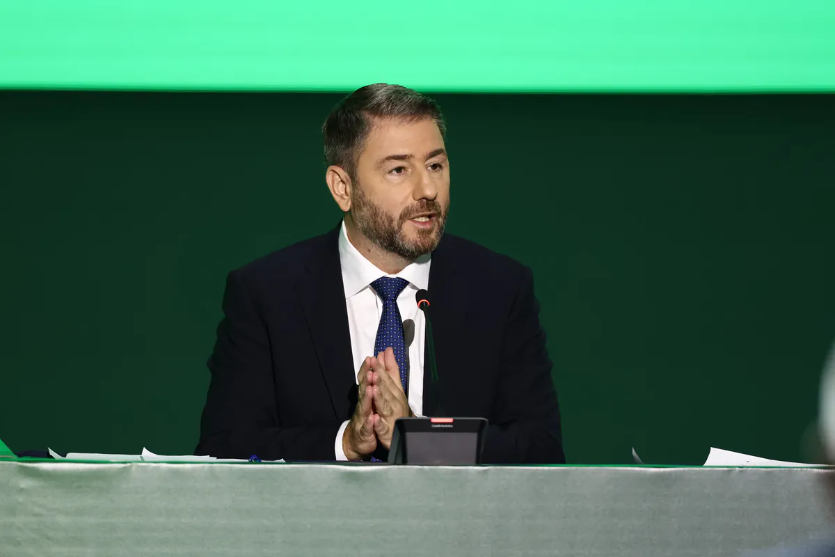 Nikos Androulakis: Kraftstoffpreise als Kritikpunkt