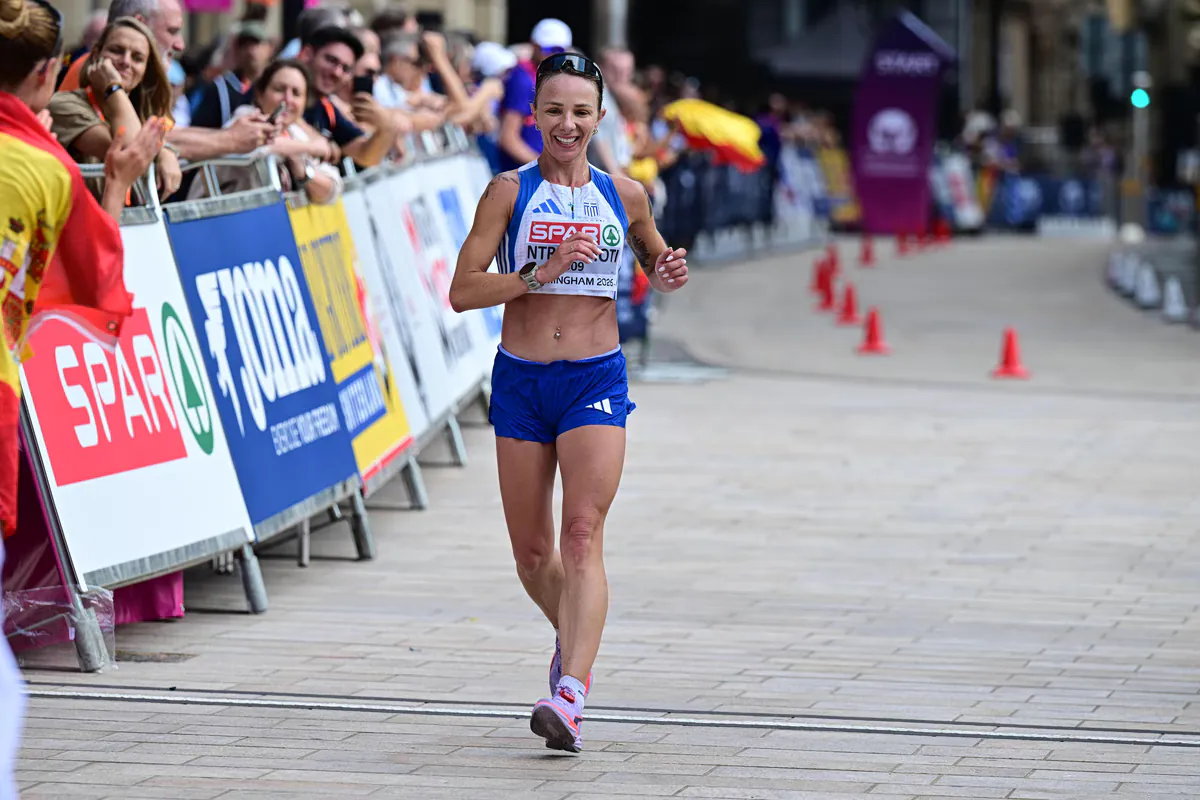 Antigoni Drisbioti erreicht vierten Platz beim Marathon-Gehen der Europameisterschaft mit persönlicher Bestleistung