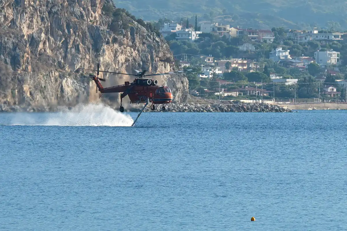 Brandbekämpfung in Sindo, Thessaloniki: Einsatzkräfte mobilisiert