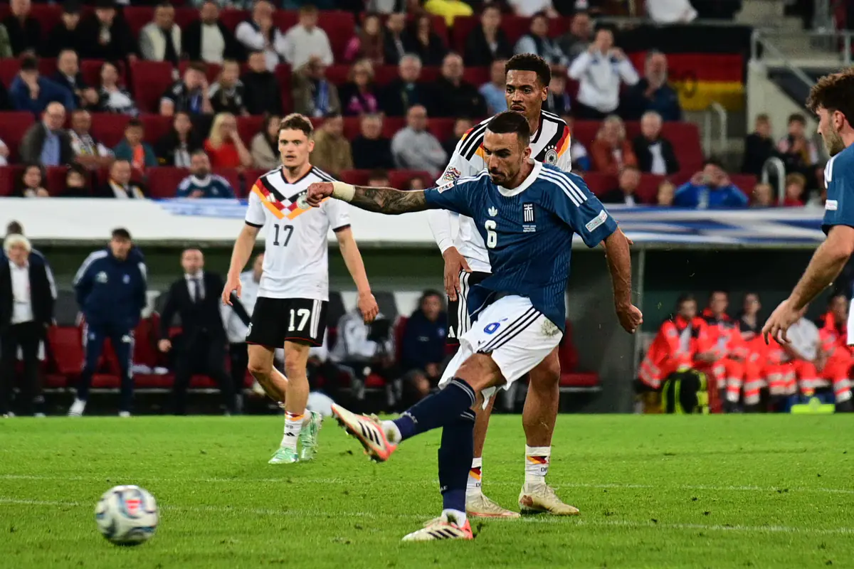 FIFA-Weltrangliste Griechenland: Aufstieg um fünf Plätze