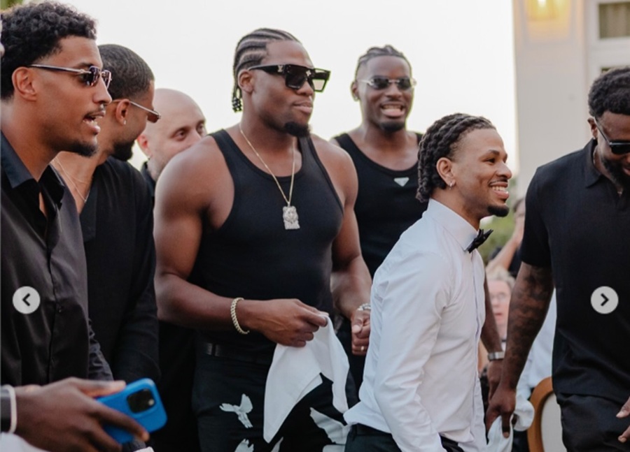 Französische Basketballer feiern Hochzeit auf Mykonos: Ein Blick hinter die Kulissen