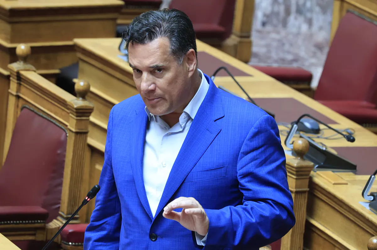 Georgiadis zur Klinik von Mazwnakis: Keine Lizenz für Plasmapherese