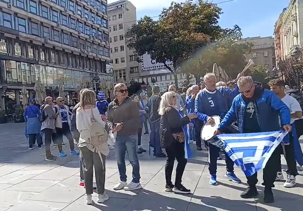 Griechenland gegen Serbien Nations League: Fans in Belgrad