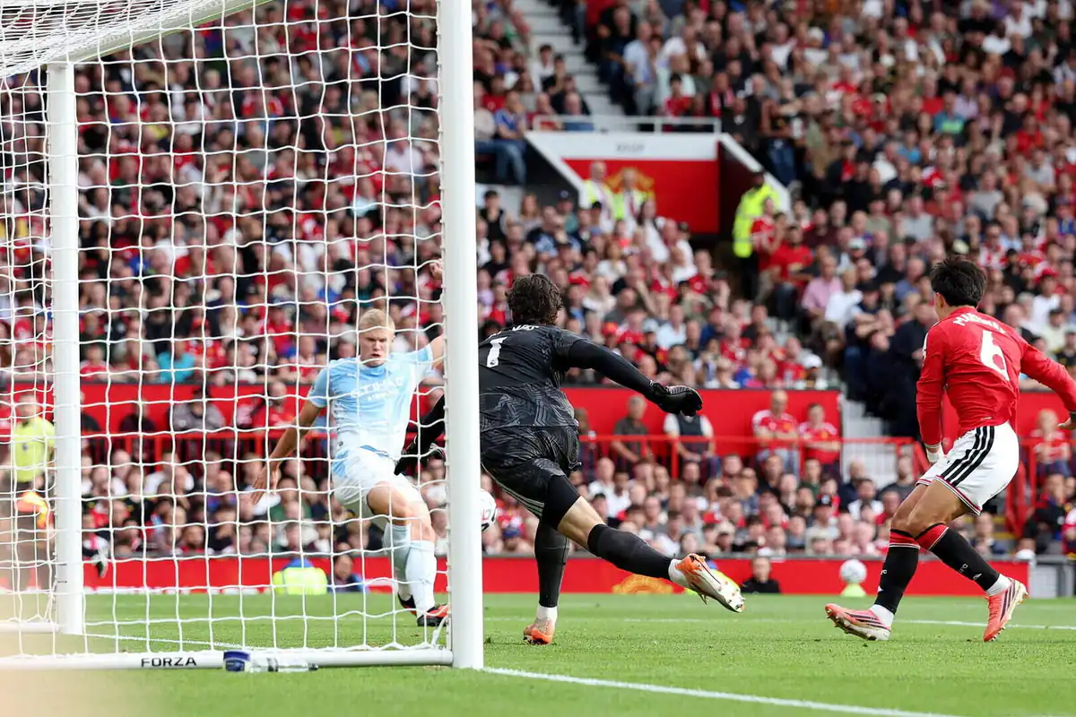 Howard Webb, Leiter von Pro Ref, hat erläutert, warum das VAR den Treffer von Erling Haaland im Manchester-Derby fälschlich anerkannte