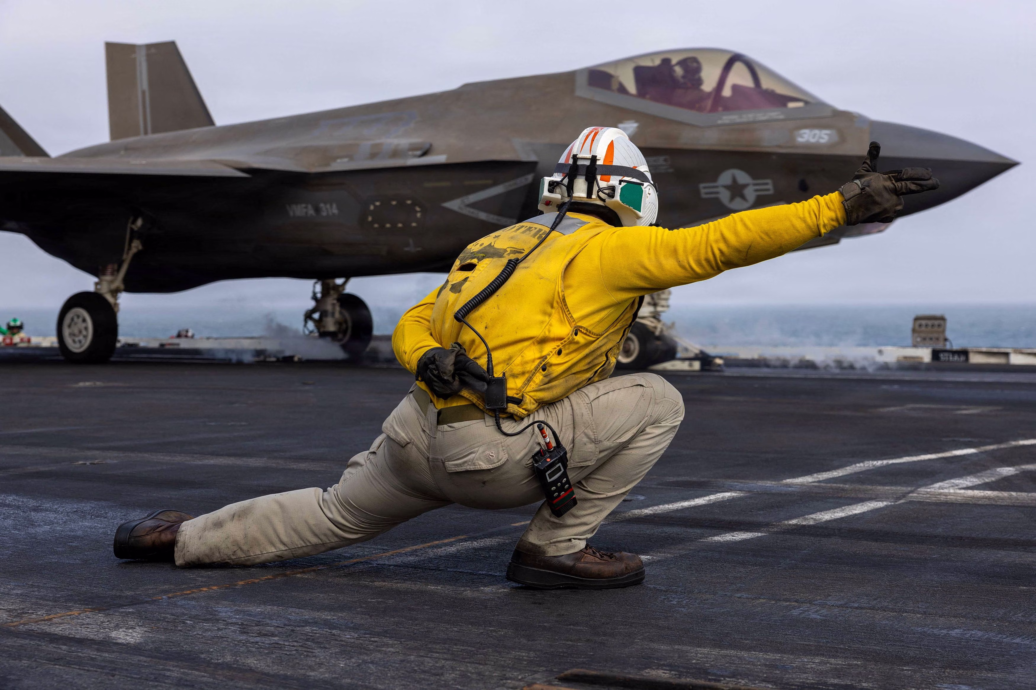 Enthüllung: Irans Angriffe auf US-Basen als Ursache für Probleme auf dem Flugzeugträger USS Abraham Lincoln