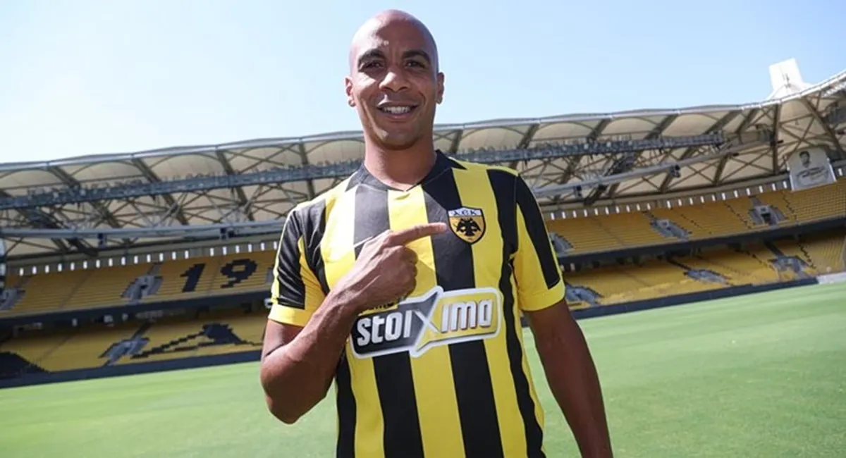 João Mário kehrt offiziell zu AEK Athen zurück