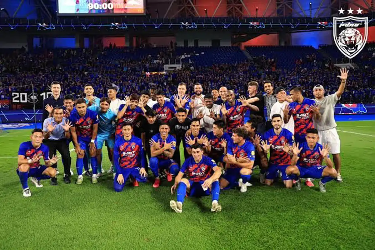 Johor Darul Ta'zim: Malaysias Fußballteam bricht 32 Jahre alten Weltrekord