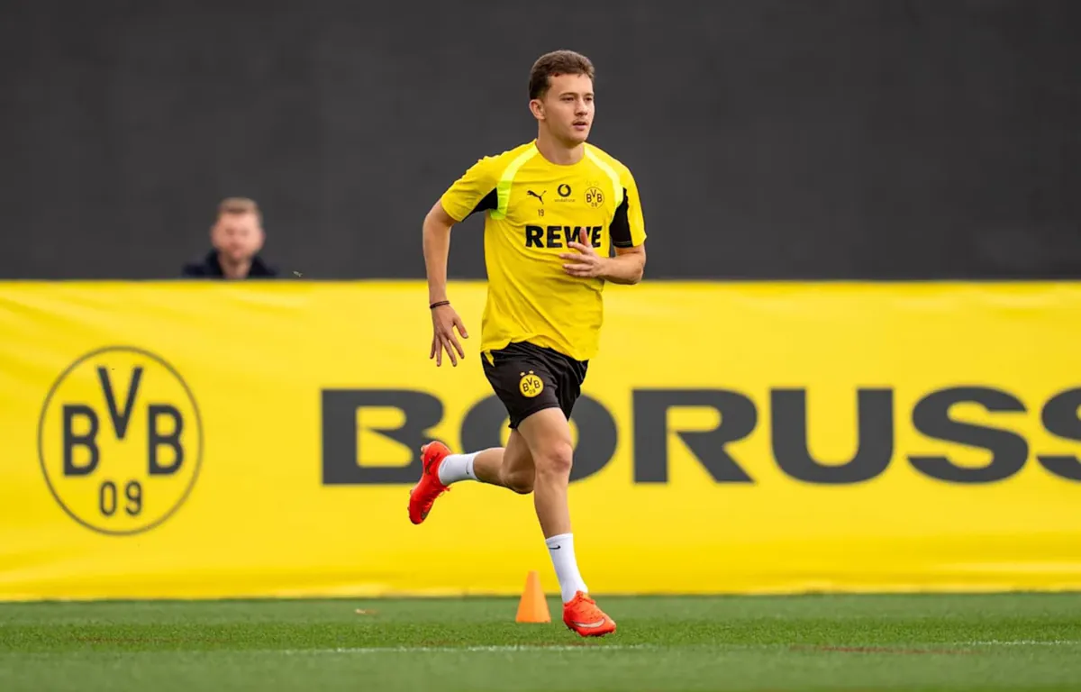 Karetsas kehrt in den Kader von Borussia Dortmund zurück