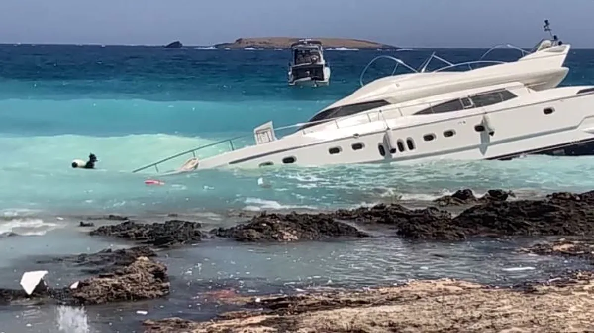 Kythira: Yacht läuft auf felsige Küste auf – Alleinreisender Passagier gerettet