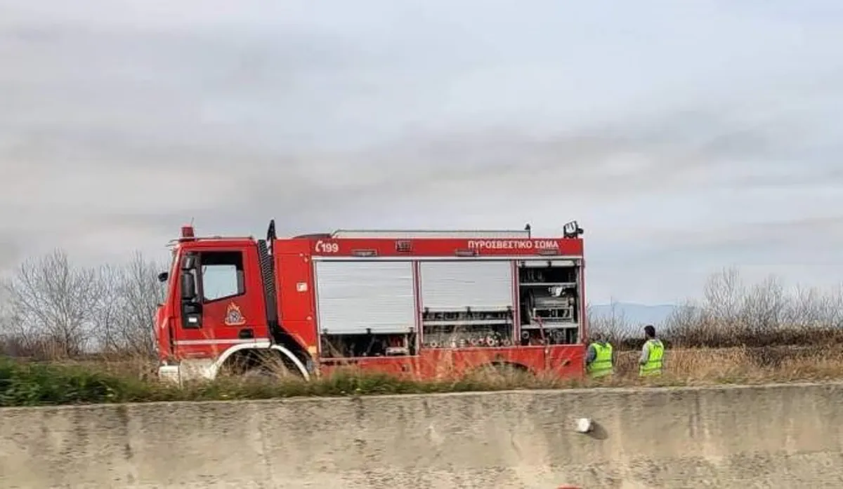 Lkw verursacht Brand auf der Egnatia-Autobahn bei Alexandria in Imathia