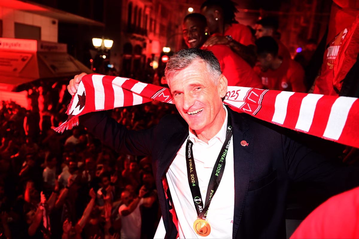 Mendilibars Einfluss auf Olympiakos: Eine Ära des Erfolgs und der Verbundenheit