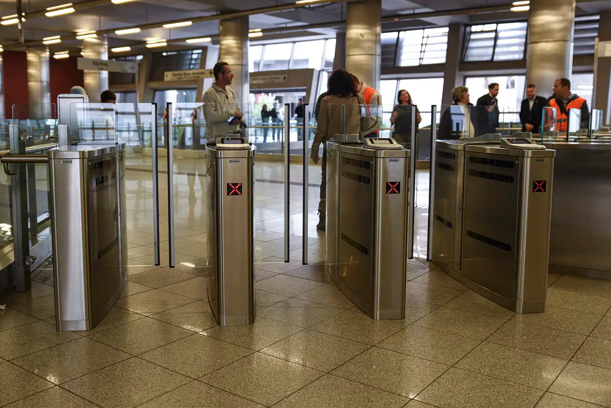 Metro Athen Linie 3 Schließung durch Schienenarbeiten