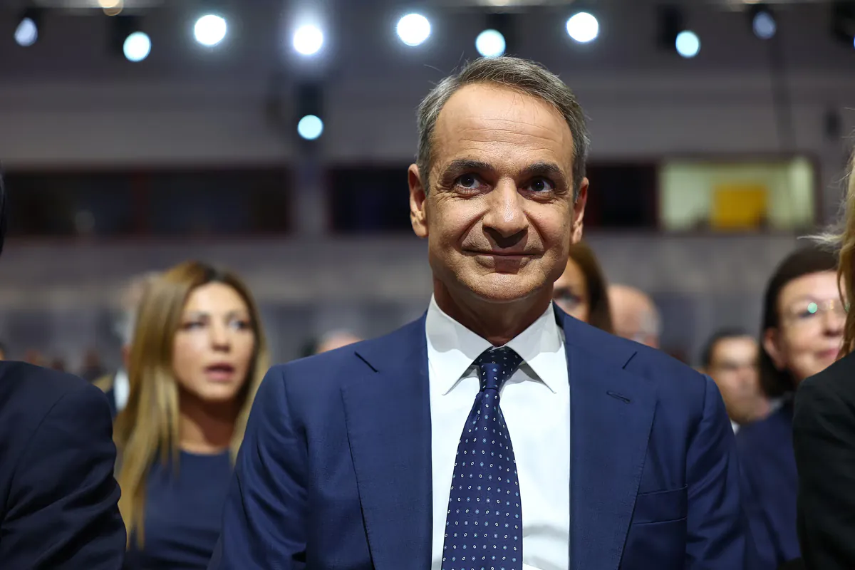 Mitsotakis bei der 90. DETH: Soziale Gegenleistung angekündigt