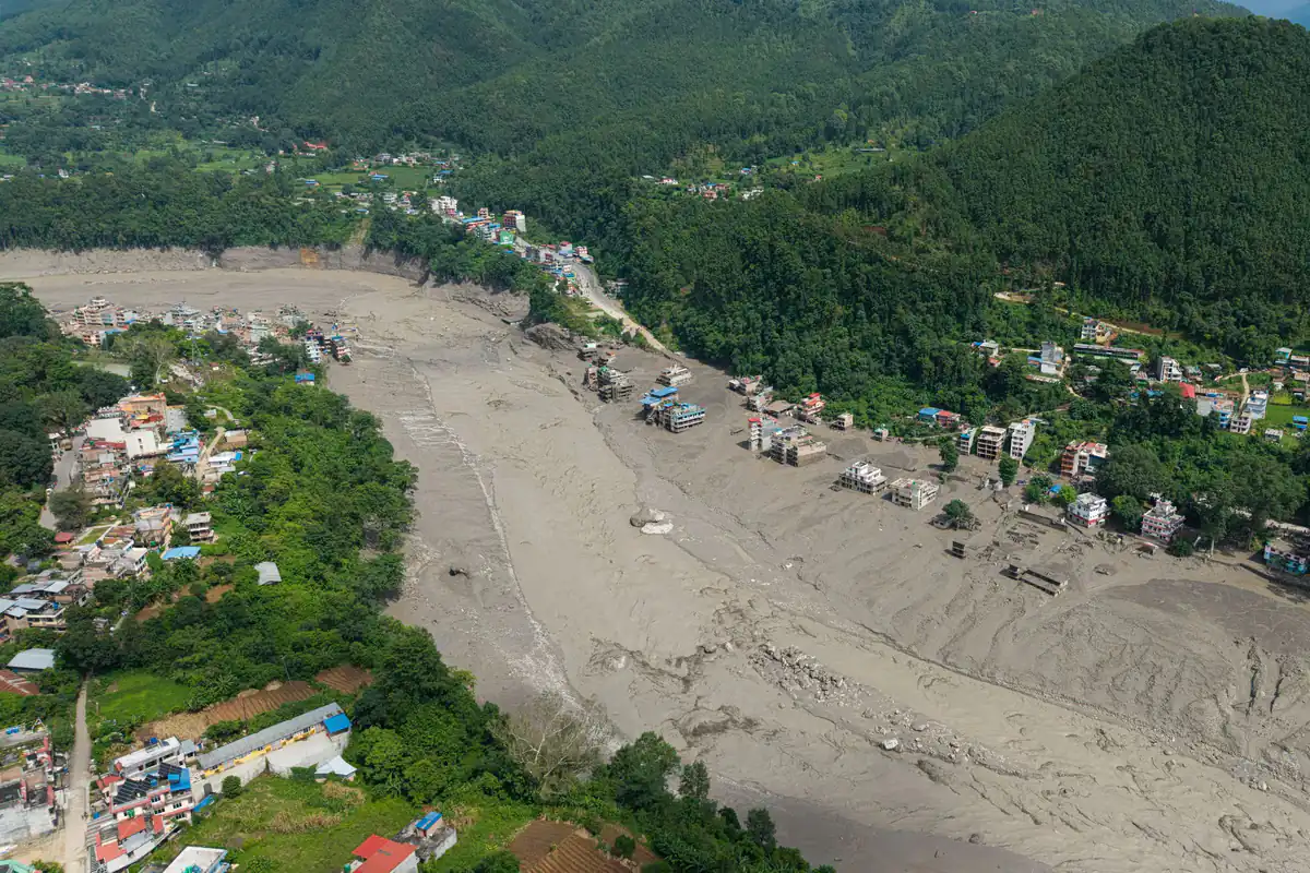 Nepal: Tödliche Flut möglicherweise durch Gletscherbruch ausgelöst