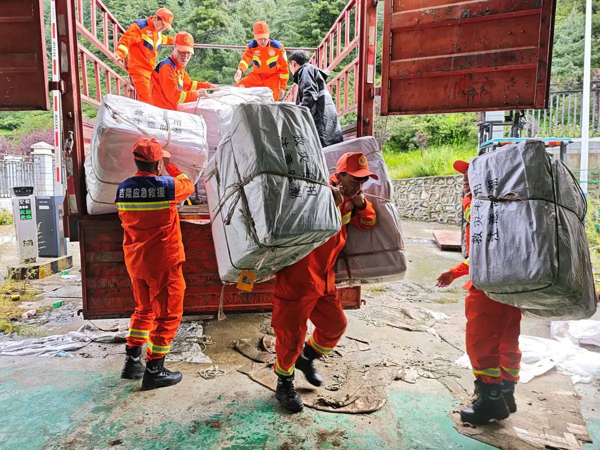 Nepal: Fast 400 Tote und 1.400 Vermisste nach Überschwemmungen