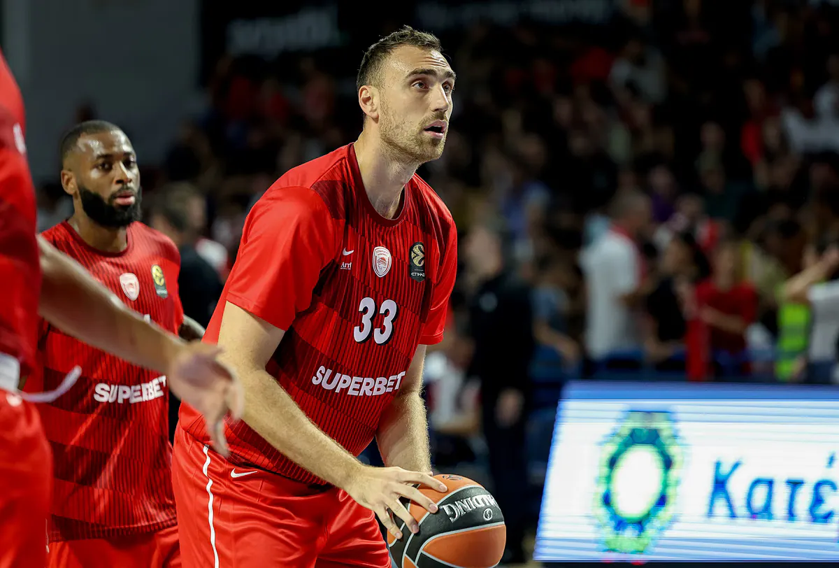 Olympiakos EuroLeague Premiere: Kader gegen Baskonia