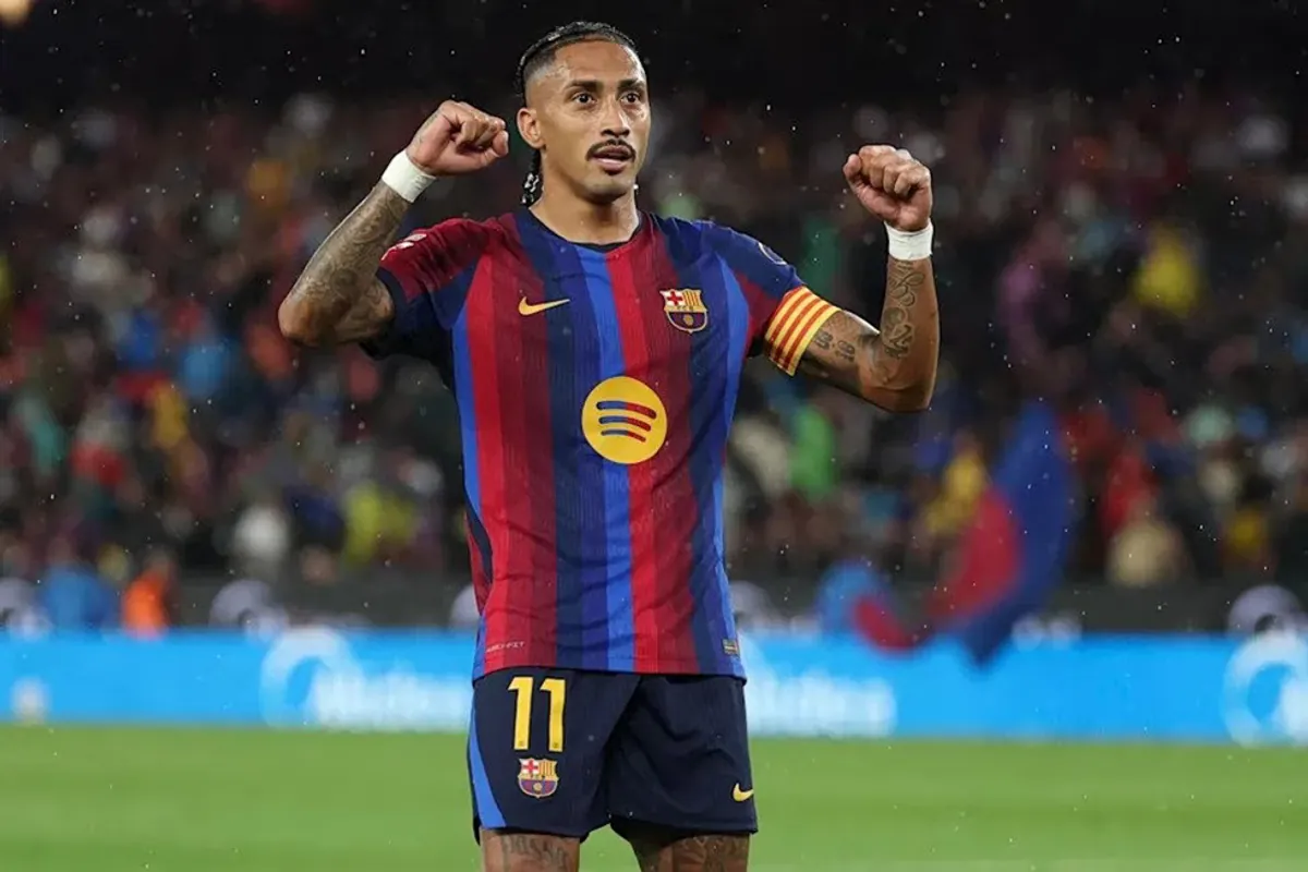 Rafinha übertrifft Messi und gleicht Ronaldo aus