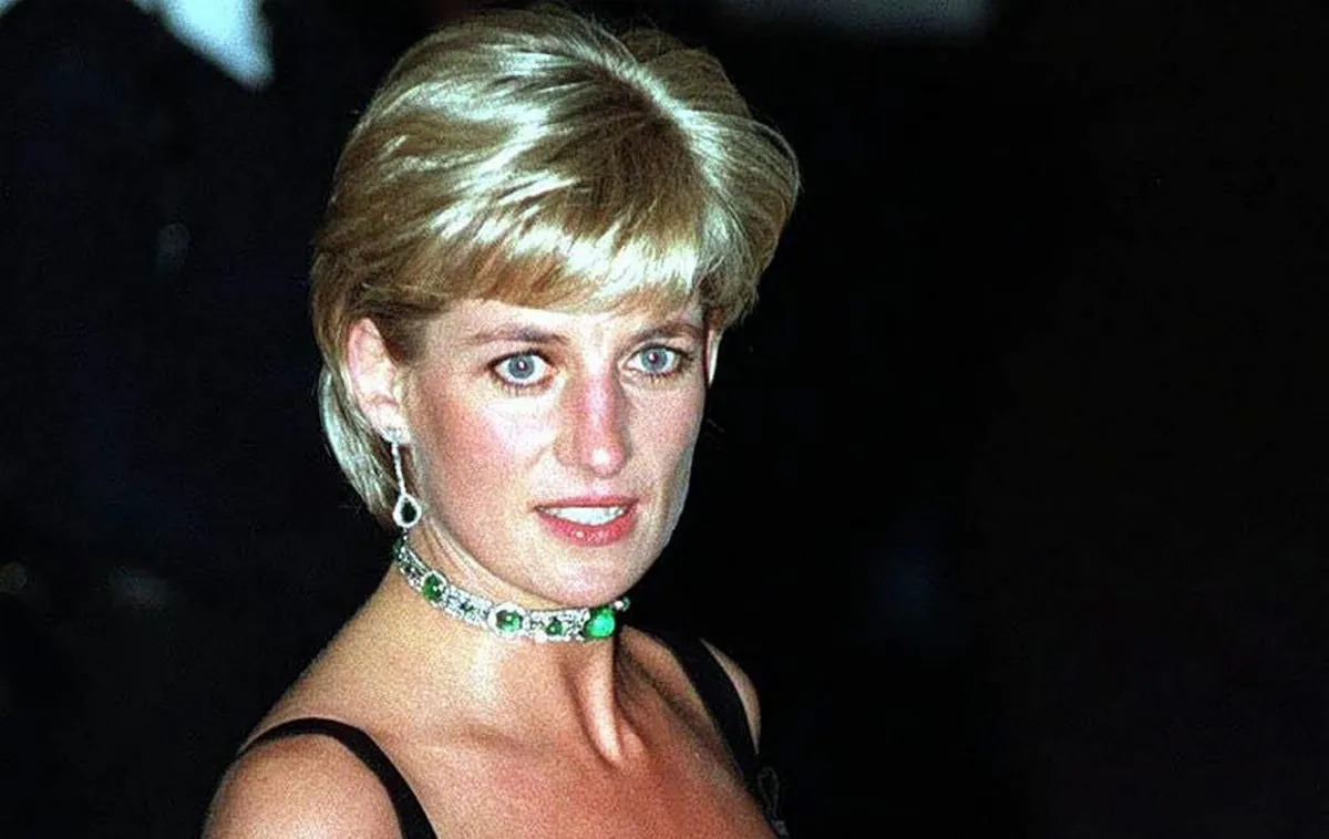Das Revenge Dress von Prinzessin Diana wird bei Sotheby's versteigert