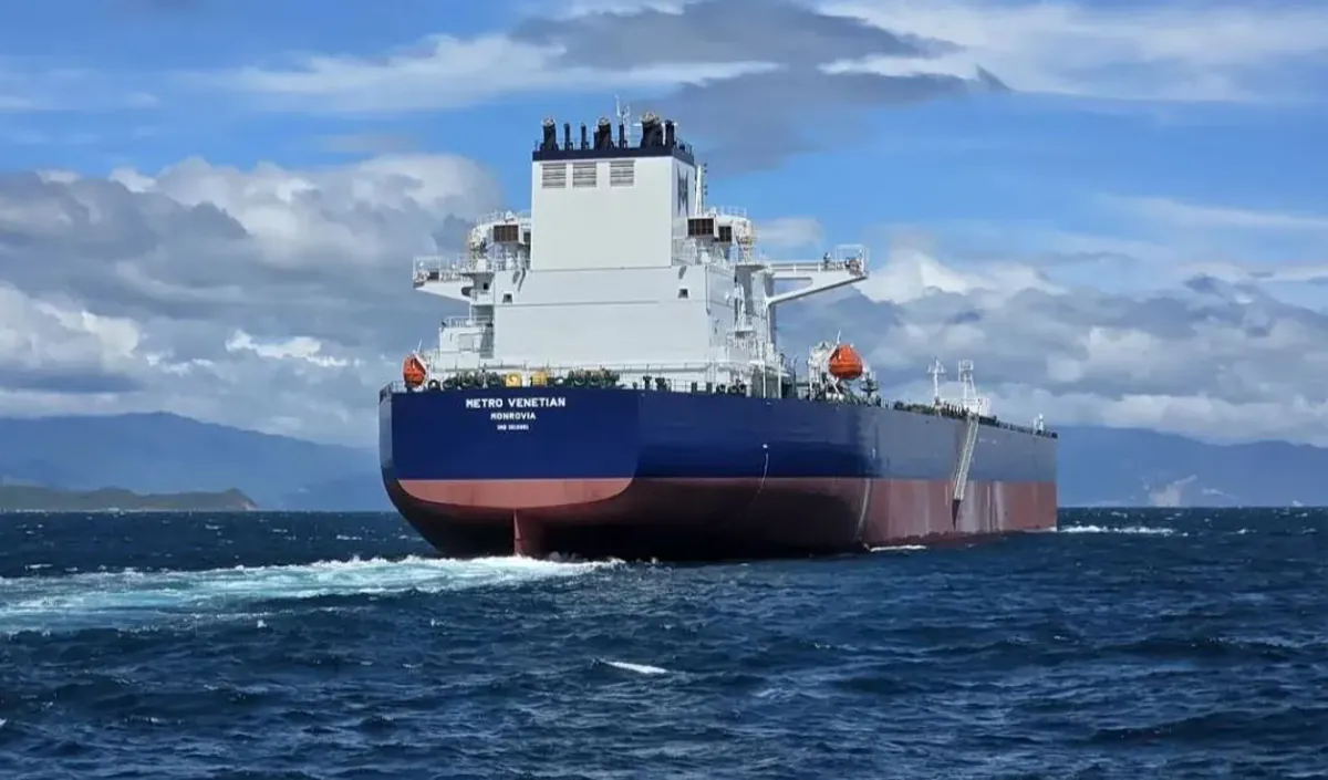 Tanker von Theodoros Angelopoulos in der Straße von Hormus getroffen