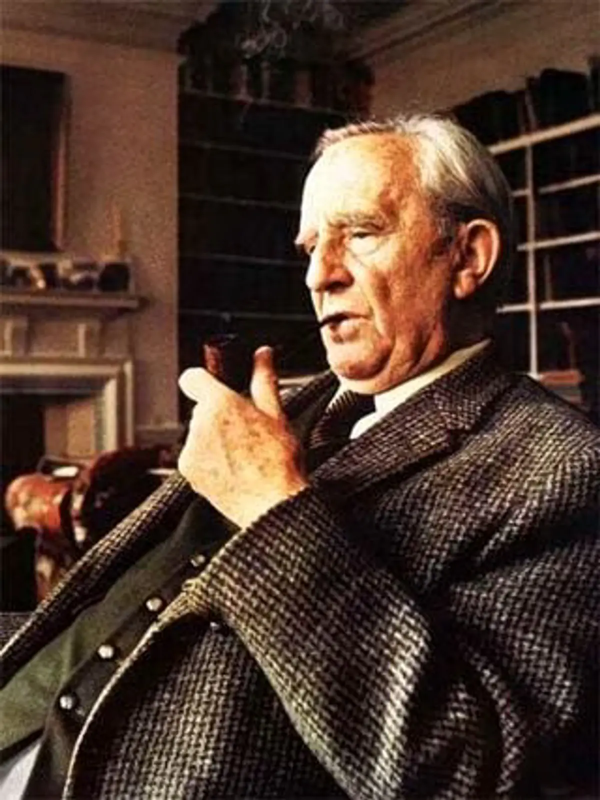 Tolkien – Kindheit, Sprachbegeisterung und Krieg in neuer Biografie