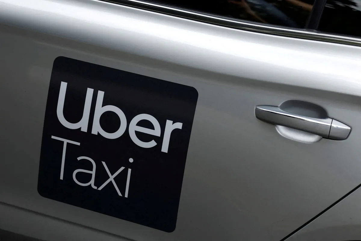Uber entlässt 10 Prozent der Belegschaft wegen robotischer Taxis