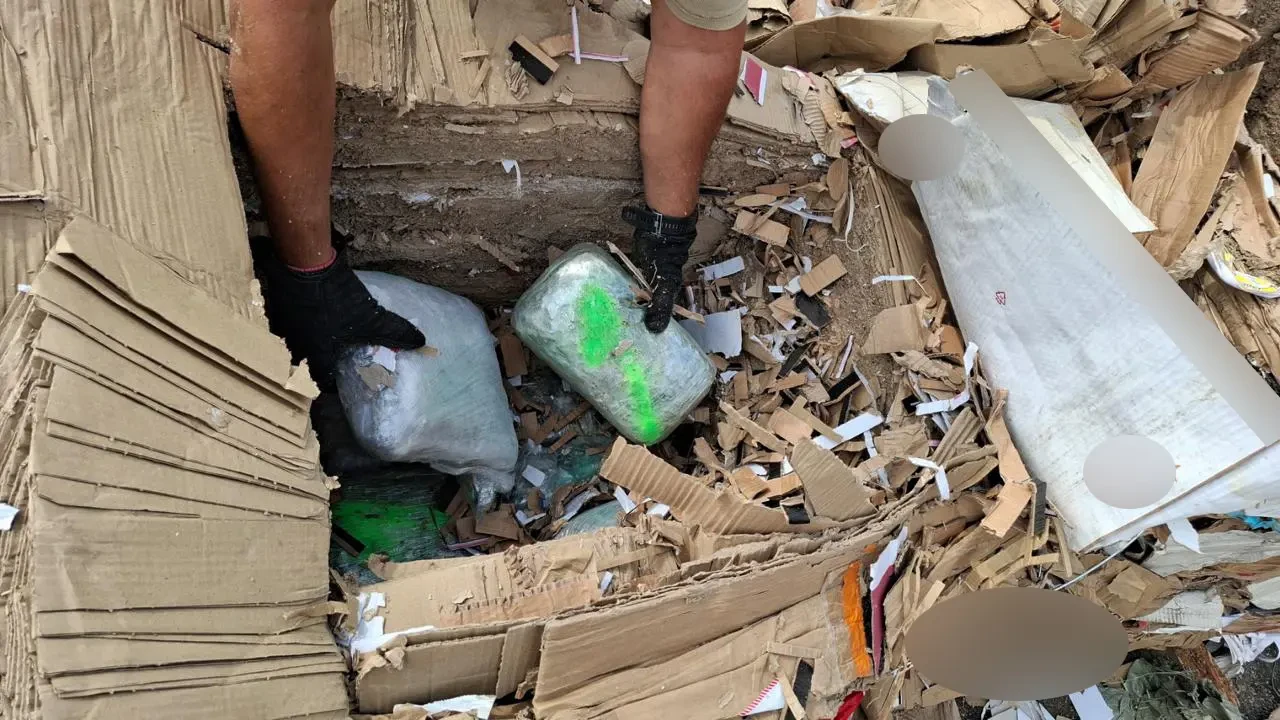 Umfassendes Drogennetzwerk zerschlagen: Cannabis in Recyclingpapier von Albanien in die Türkei geschmuggelt