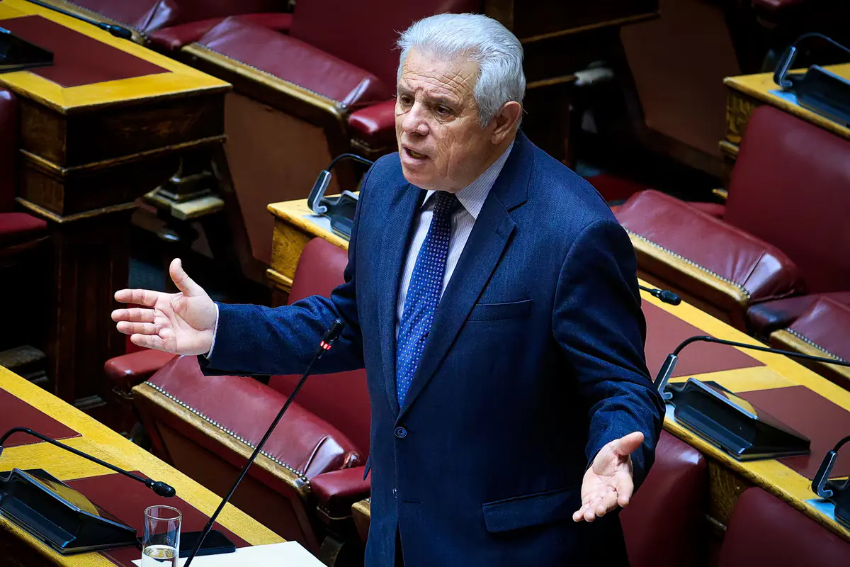 Giorgos Vlachos Dimitris Markopoulos Debatte im Parlament