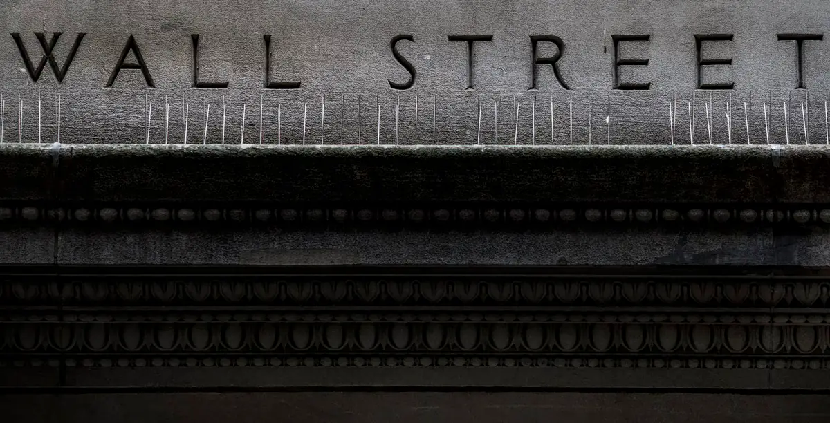 Wall Street im Minus: Iran-Krise treibt Ölpreis und Anleihenrenditen auf neue Höchststände