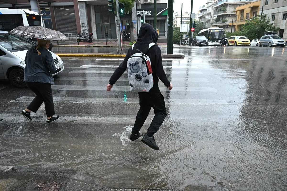 Unwetter in Attika: Extreme Niederschläge in Griechenland