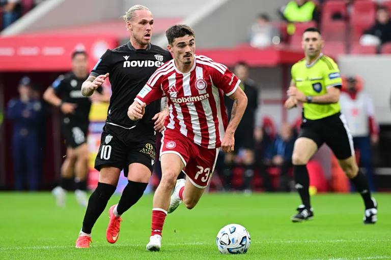 Olympiakos gegen Kalamata: Frühe Torchance verpasst