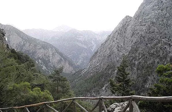 Unwetter Kreta: Rettung in der Samaria-Schlucht und Schäden
