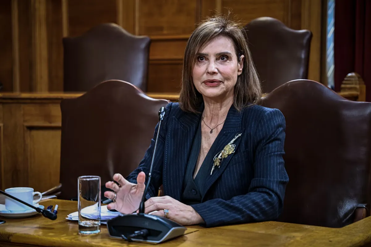 Katerina Batzeli Anna Papadopoulou: Batzeli kritisiert Katrinis