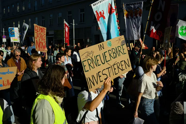 Studentenproteste in Wien: Tausende gegen Budgetplan