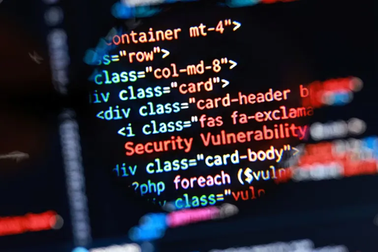 PHP Sicherheitslücken: Millionen Hackerangriffe nach KI-Entdeckung