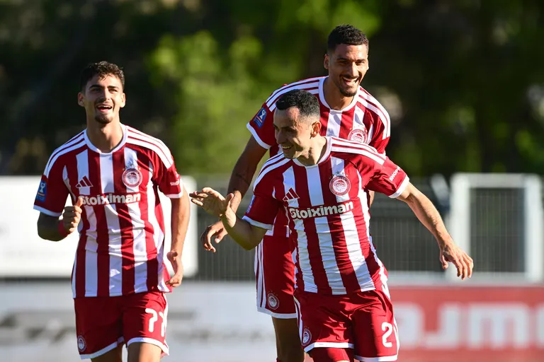 Olympiakos Piraeus führt im Superbet Greek Cup souverän