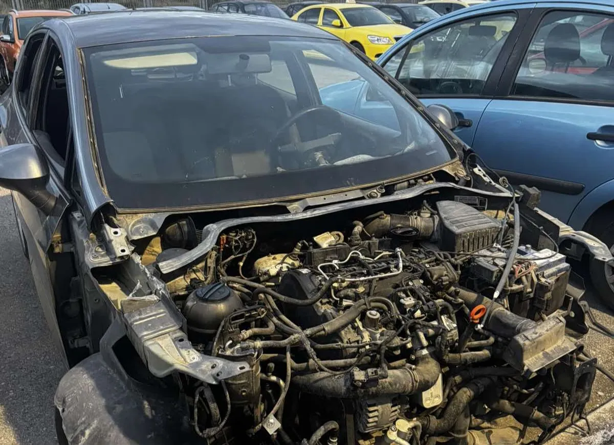 Autoklau-Ring Athen: 8 Festnahmen und 350.000 € Schaden