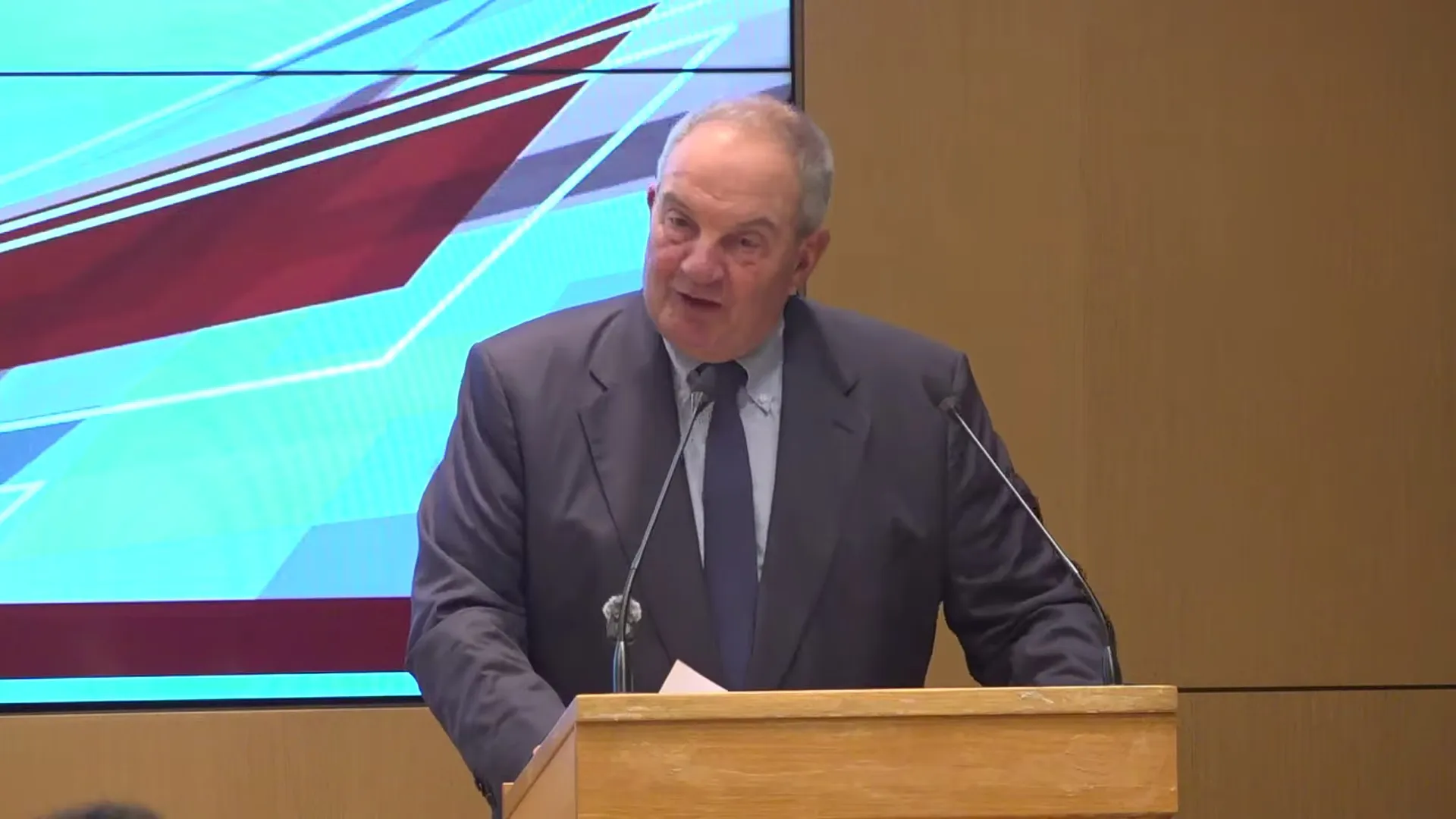 Kostas Karamanlis: Plädoyer für eine neue Außenpolitik