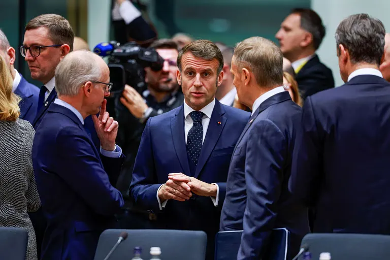 Frankreich Krise EU: Welche Folgen hat eine Instabilität für Europa?