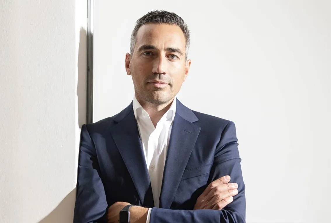 Nikos Nyfoudis (ELAS): Patriotismus ist nicht Nationalismus