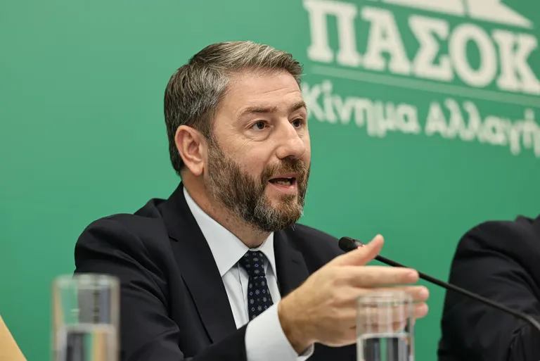 Nikos Androulakis PASOK: Kampf gegen Populismus und Korruption
